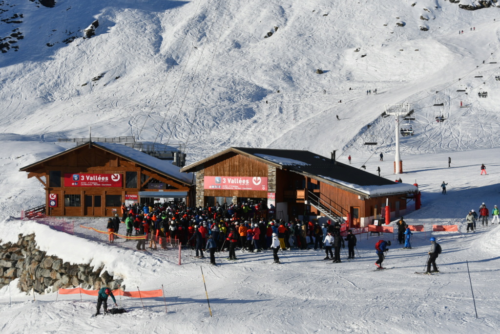 Funitel à va et vient (Double Monocâble) des 3 Vallées Dsc_9970