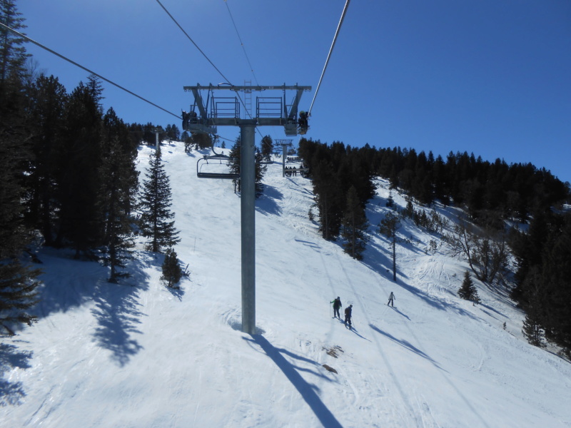 Télésiège débrayable 6 places (TSD6) Lièvre blanc P20-ts11
