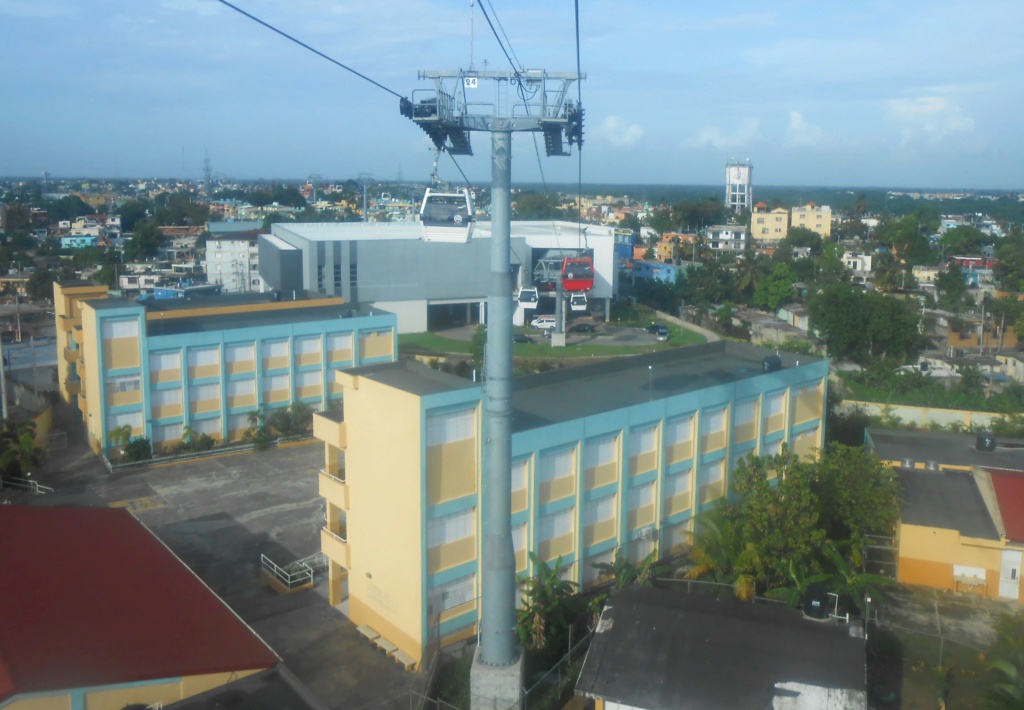 Télécabine débrayable 10 places (TCD10) Santo Domingo P2410