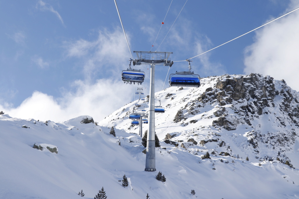 Télésiège débrayable 6 places (TSD6) Bendolla Col du Pouce Pylzne15