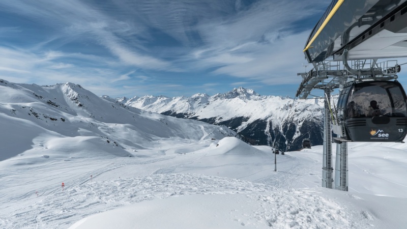 Télécabine débrayable 8 places (TCD8) Versing- Seilbahn Skigeb12