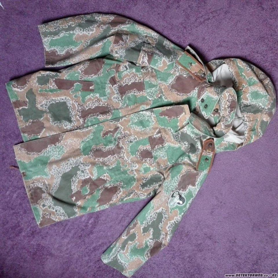 Czechoslovak border guards uniform 1990-1992 01_blz10