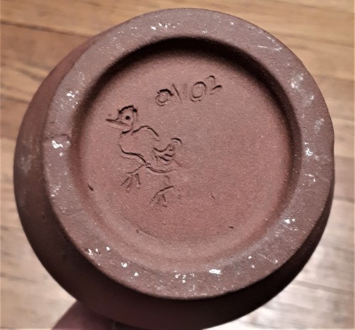 ID pottery with bird mark Water164