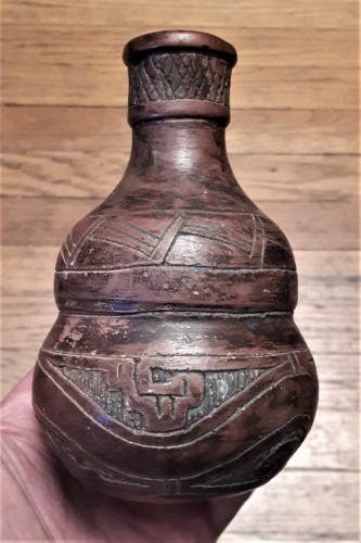 Pennsylvanian pottery vessel Water180