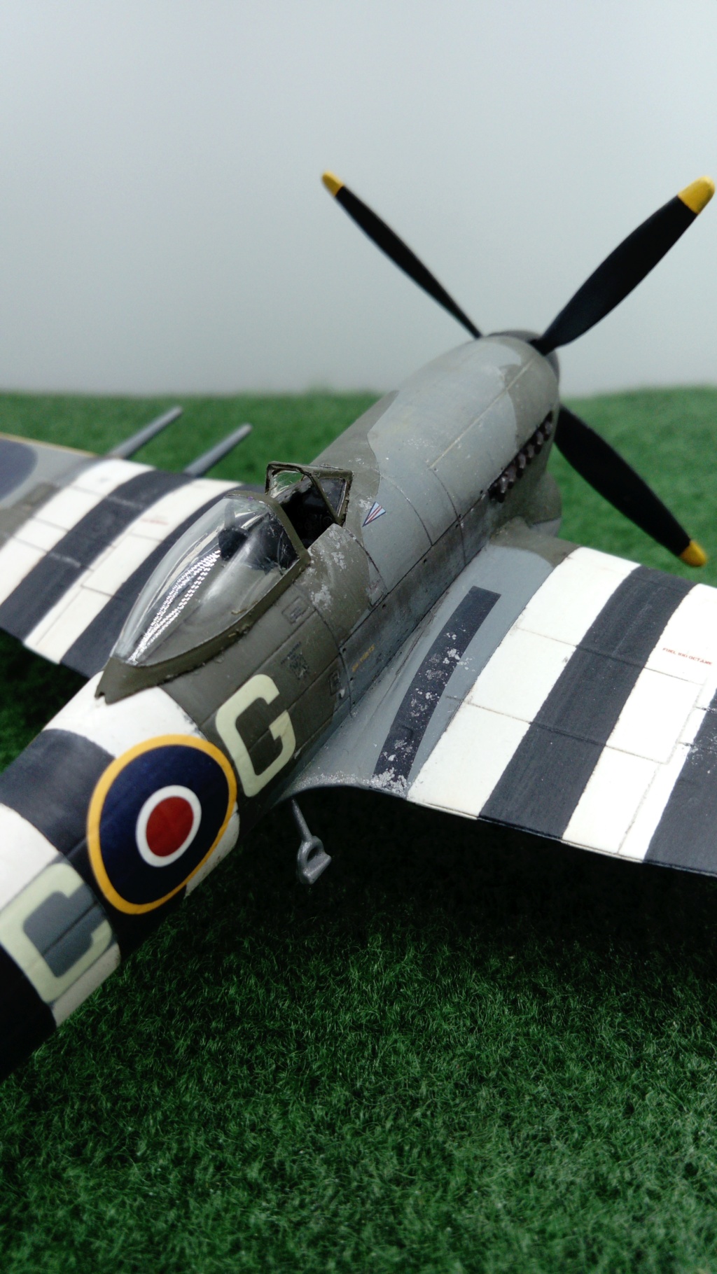 Hawker Typhoon MK-IB/Airfix. 01811