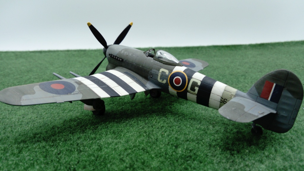 Hawker Typhoon MK-IB/Airfix. 02511