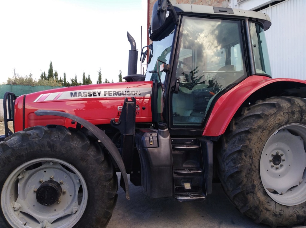 VENDO MASSEY FERGUSON 6465  Massey11