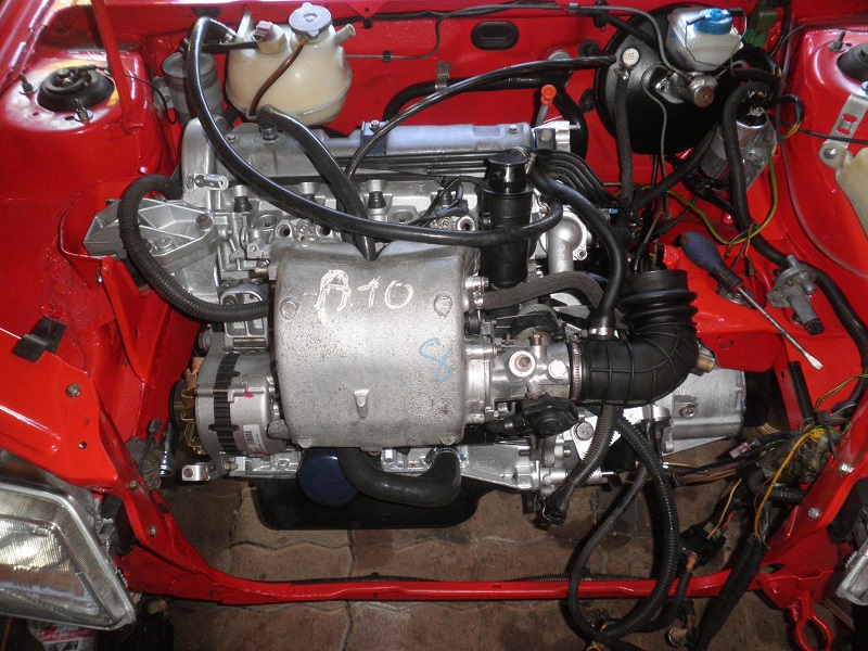 [35] 205 GTI 1L6 - 115cv - AM 88 - Rouge Vallelunga P5260110