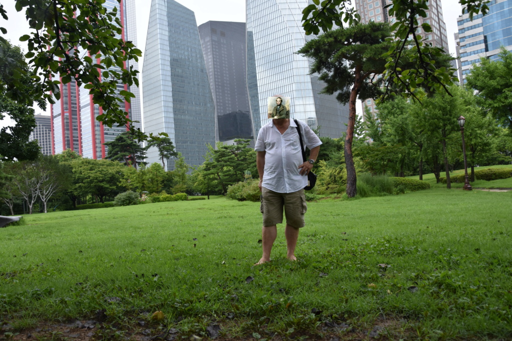 A piedi nudi nel Parco..... a Seoul (1) Dsc_0713