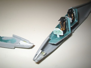 Sukhoi Su25  Frogfoot biplace [UNDA] 1/72 Su25-210