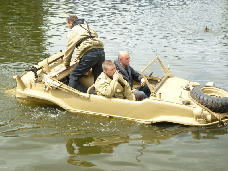 baptême d'un schwimmwagen à Jeumont P1010117