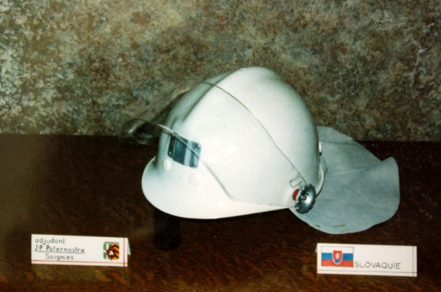 Collection de casques de pompiers 50-slo10