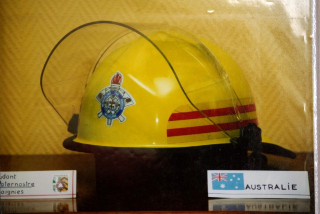 Collection de casques de pompiers 9-aust10