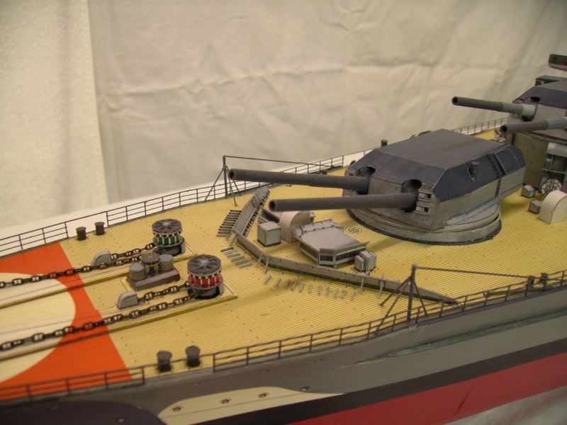 Schlachtschiff Bismarck von HMV auf 1:200 vergrößert Pict2429