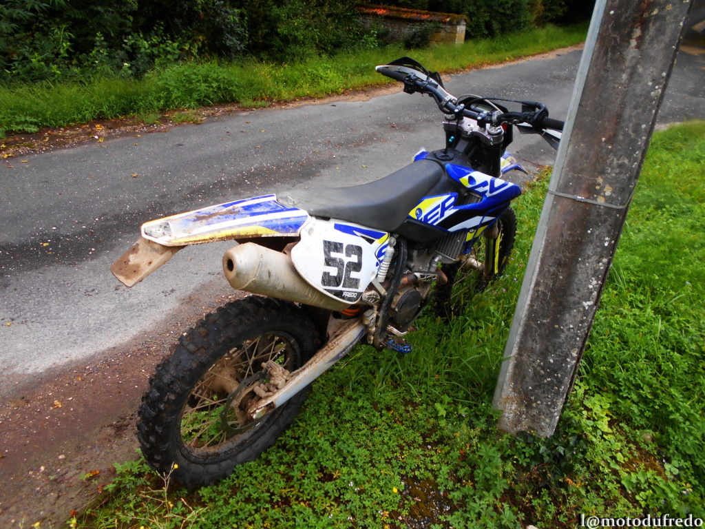 Changement subtil (Sherco) dans mon profil !!! - Page 35 Dscn0819