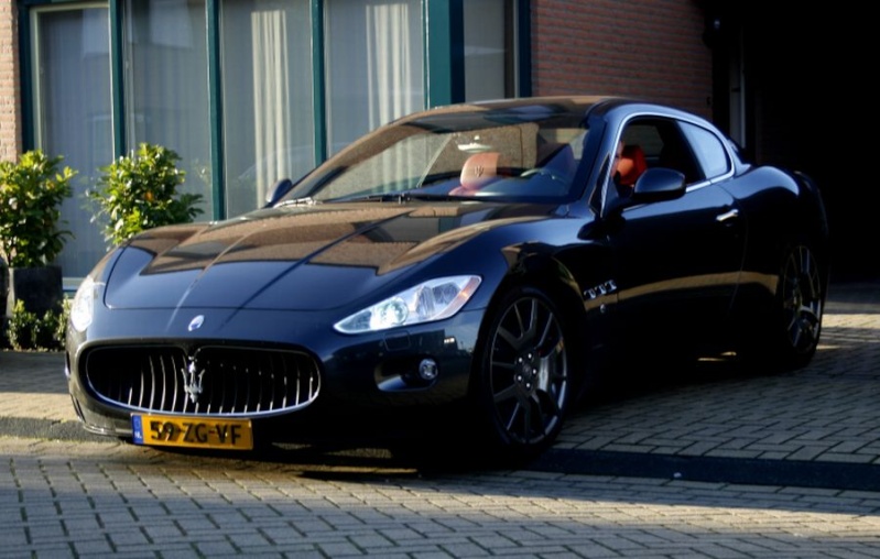 Maserati GranTurismo.^ 212