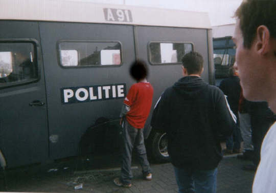 [Photos] Photos insolite - Page 5 Police19