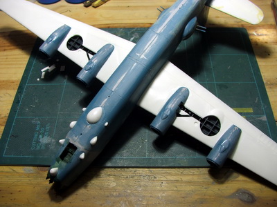 [Matchbox] 1/72 - Consolidated PB4Y-2 Privateer et RY3 Liberator - Page 3 Pb-03710