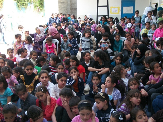 فعاليات اليوم الكبير في مدرسة بنات بيت عنان (الحملة العالمية لتعليم الفتيات) Ouuoo294