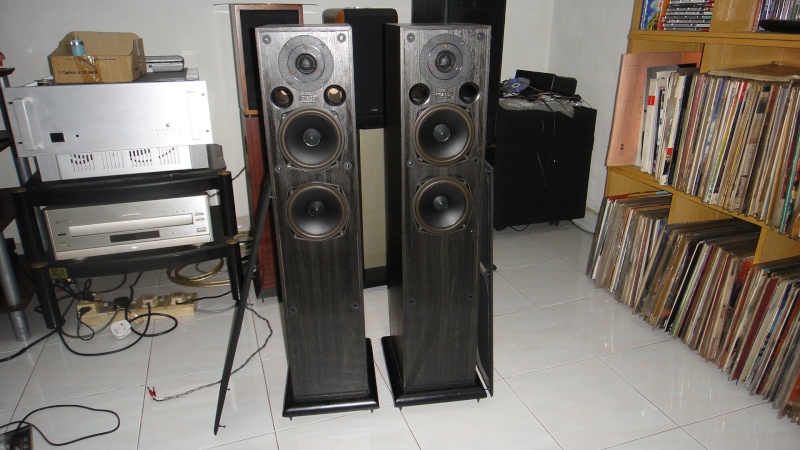 Acoustic energy AE 109 speaker (Used)SOLD Dsc00717