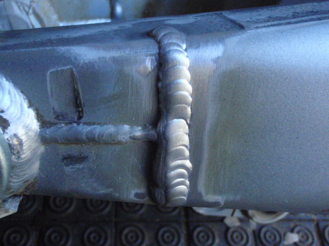 crack in the weld on the swing arm - Page 2 P4140010