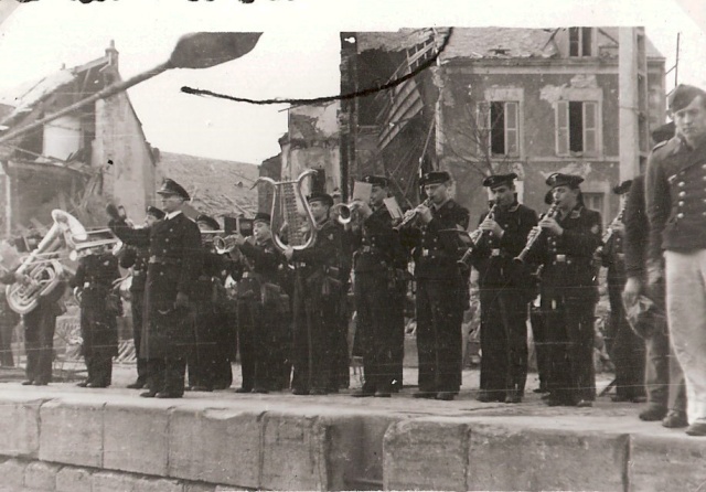 Plusieurs centaines de superbes photos de sous-mariniers allemands. U-618-11