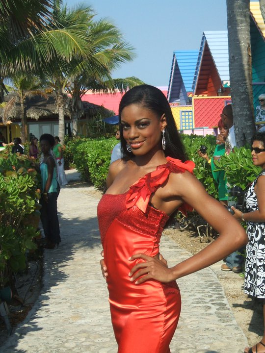 Sasha Joyce (BAHAMAS 2011) 1111