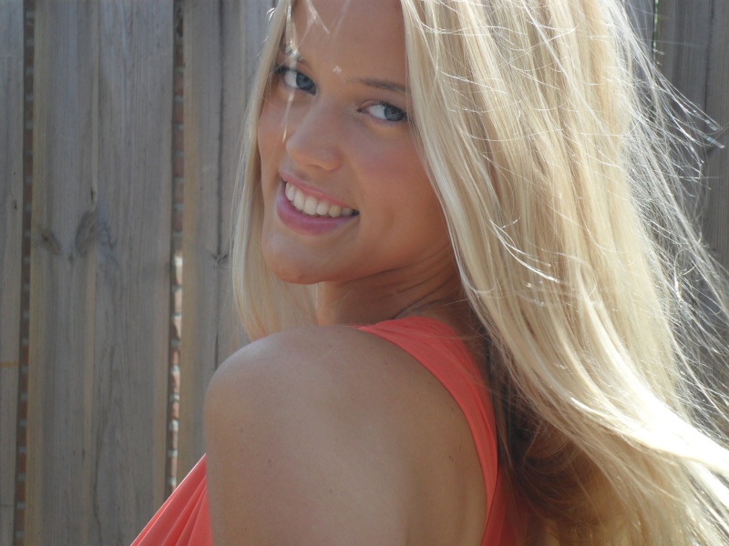 Miss Nederland 2011 - Meet the finalists!!! - Page 2 24024711