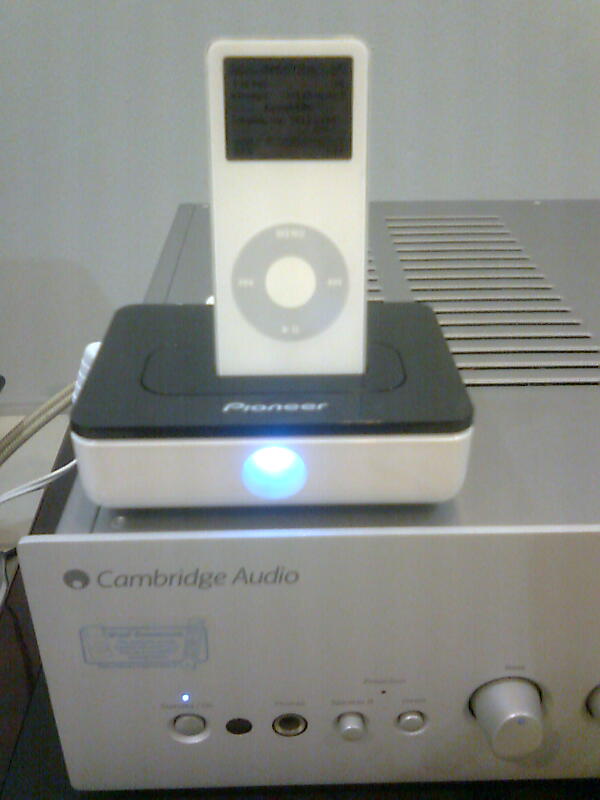 Pioneer IDK-01 iPod/iPhone docking station (new) My_pho11