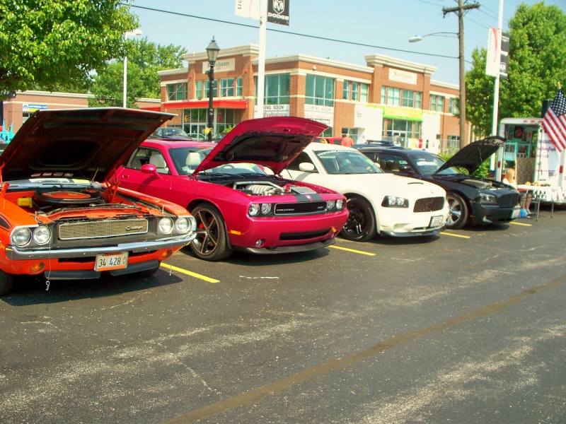 2nd Annual Bettenhausen Chrysler Car Show - Page 2 100_7619