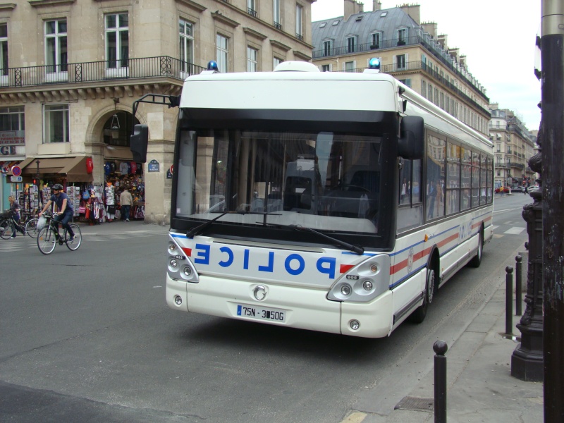 paris: divers services de secours Dsc09417