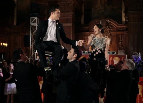 Gossip Girl, a "sophisticated!" series - Page 2 Chair-10