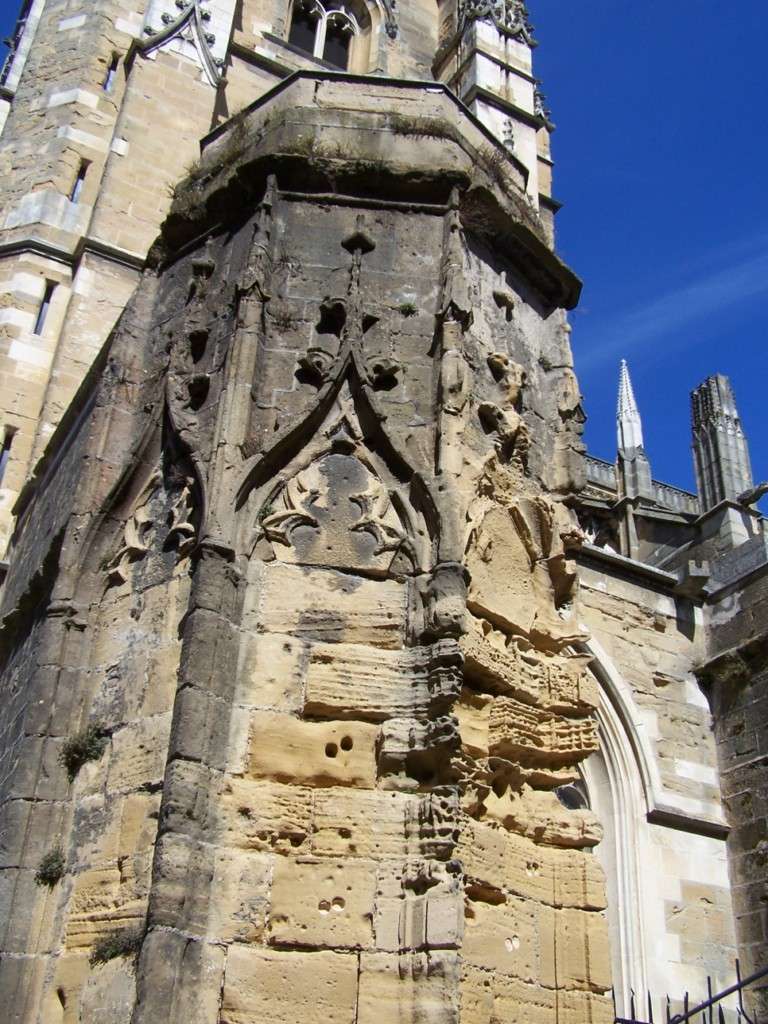 MONUMENTS D'HIER ET D'AUJOURD'HUI - Page 5 100_8412