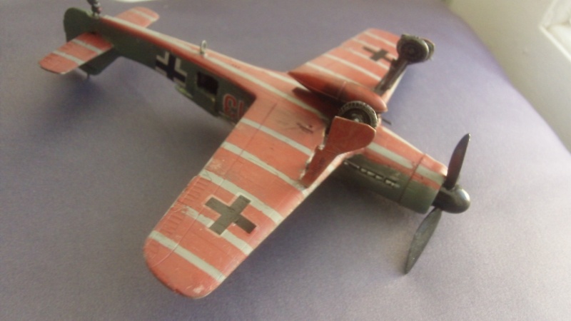 Focke-Wulf Fw190D-9 "Papagei Staffel"  [Academy] 1/72 - Page 2 140_0218