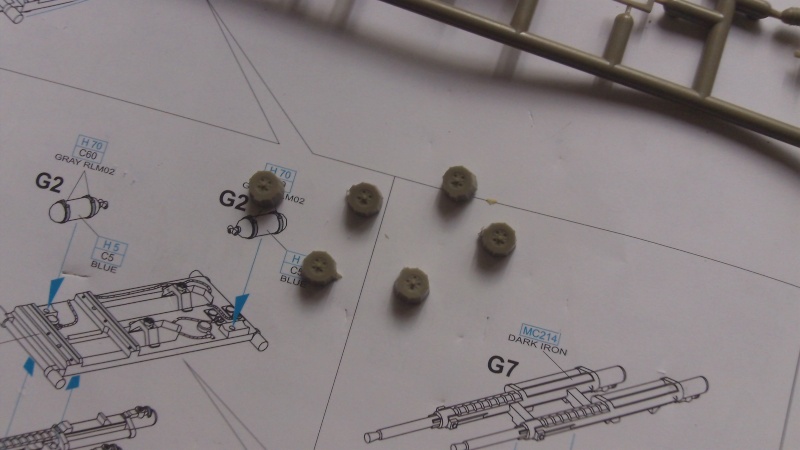 Messerschmitt Bf 110c  [Eduard] 1/48 - Page 4 167_0411