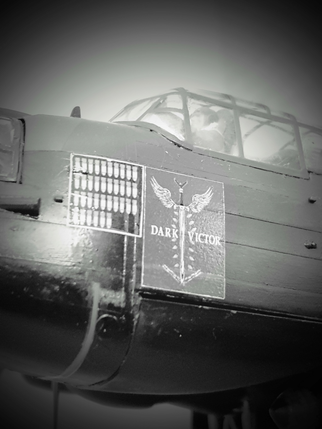 (VITRINE PROJET AA) Grand slam bomber Lancaster 1/48 20210367