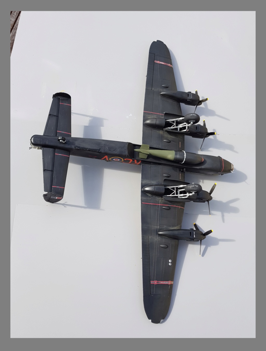 (VITRINE PROJET AA) Grand slam bomber Lancaster 1/48 20210375