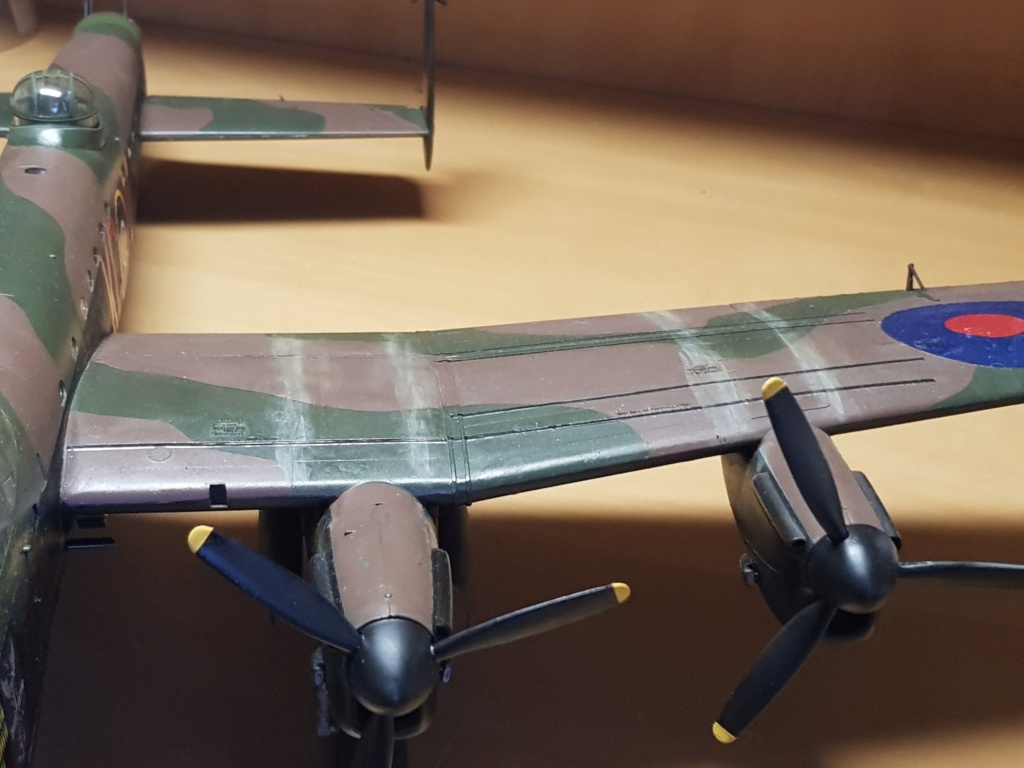 (MONTAGE PROJET AA) Grand slam bomber Lancaster  1/48 - Page 15 20210548