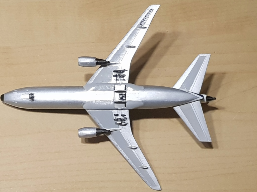 Mc Donnell Douglas DC-10  Revell au 1/320ème  20211255