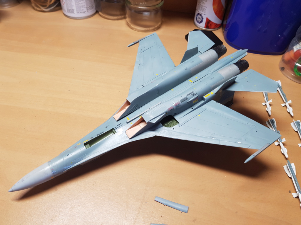 [Heller] 1/72 - Sukhoi SU-27 Flanker biplace   - Page 2 20221260