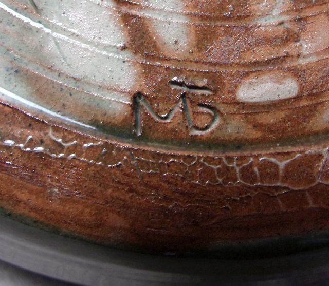 Incised MTB (?) on Bowl  (possibly a Welsh potter) 100_0111