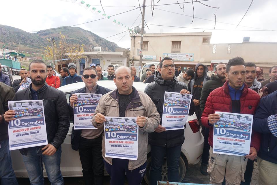 Meeting à Bousslam ,le village natal de Merzouk Touati pour exiger sa libération décembre 2018  2045