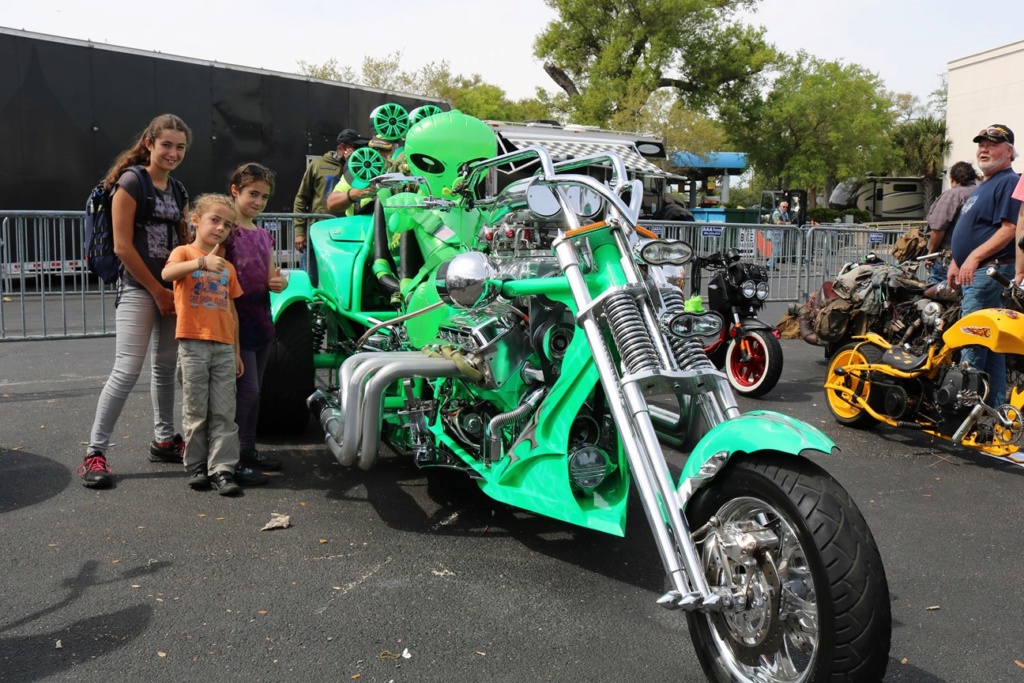 Crazy Bike Week de Daytona  Publié le 4 avril 2019 par Alain et Stéphanie Crazy_84