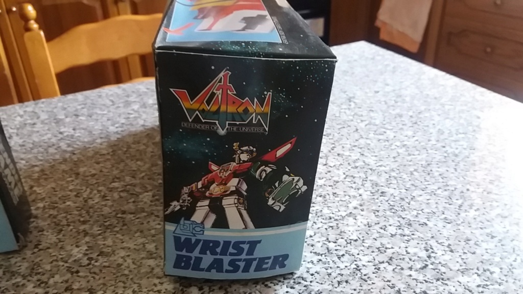 voltron wrist blaster + voltron castle defender target game,entrambi nuovi fondo magazzino, 20180817