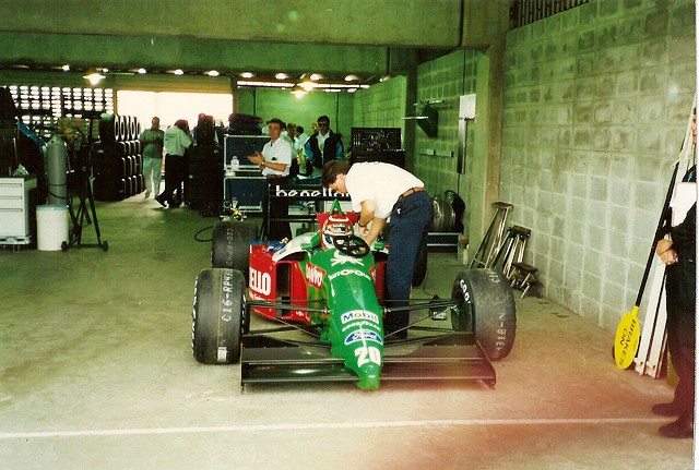 Test sessions of the 1990 to 1999 years - Page 11 Piquet10