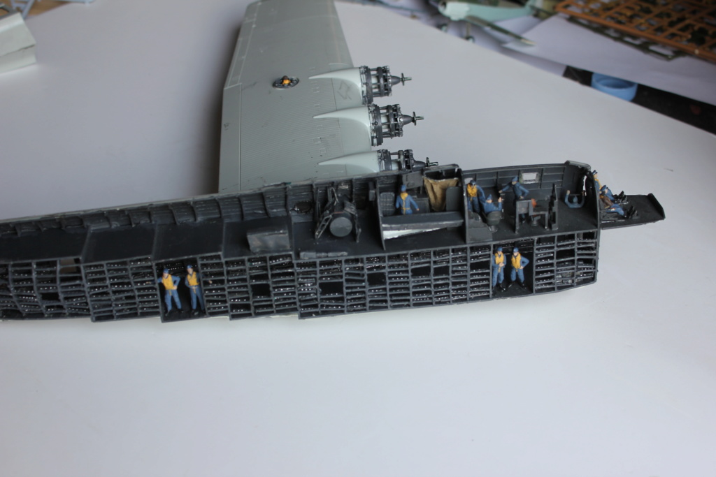 [revell] Diorama d'un BV-222 "Wiking" et d'un u-boot typ VII C - Page 4 Img_6125