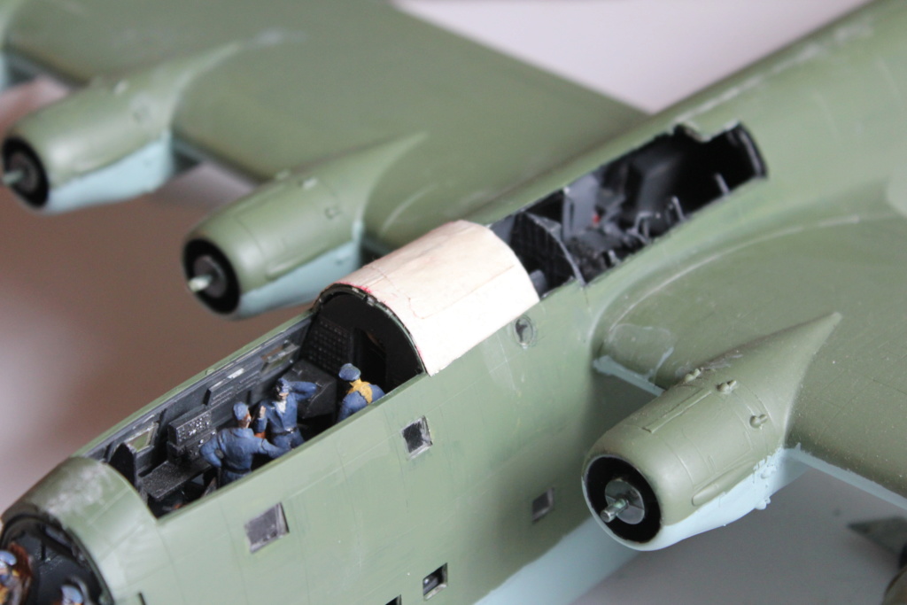 [revell] Diorama d'un BV-222 "Wiking" et d'un u-boot typ VII C - Page 4 Img_7427