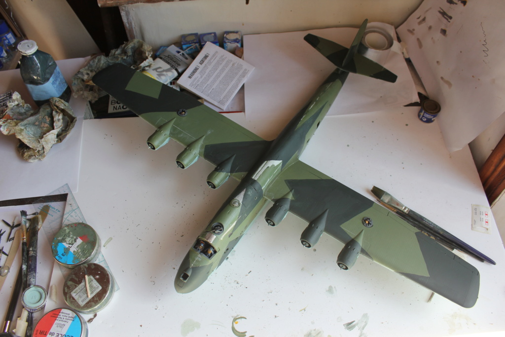 [revell] Diorama d'un BV-222 "Wiking" et d'un u-boot typ VII C - Page 4 Img_7512