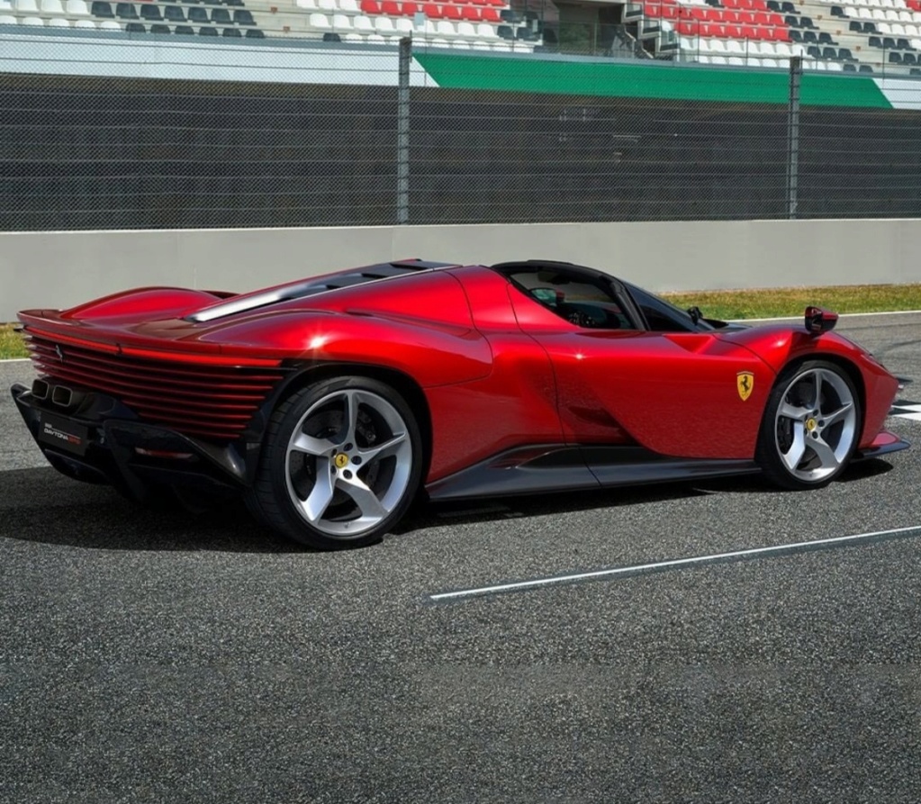 2023 - [Ferrari] LaFerrari II - Page 2 20211858