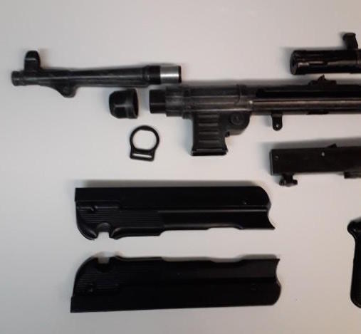 Help Identifying this MP40 please? Unk2mp10